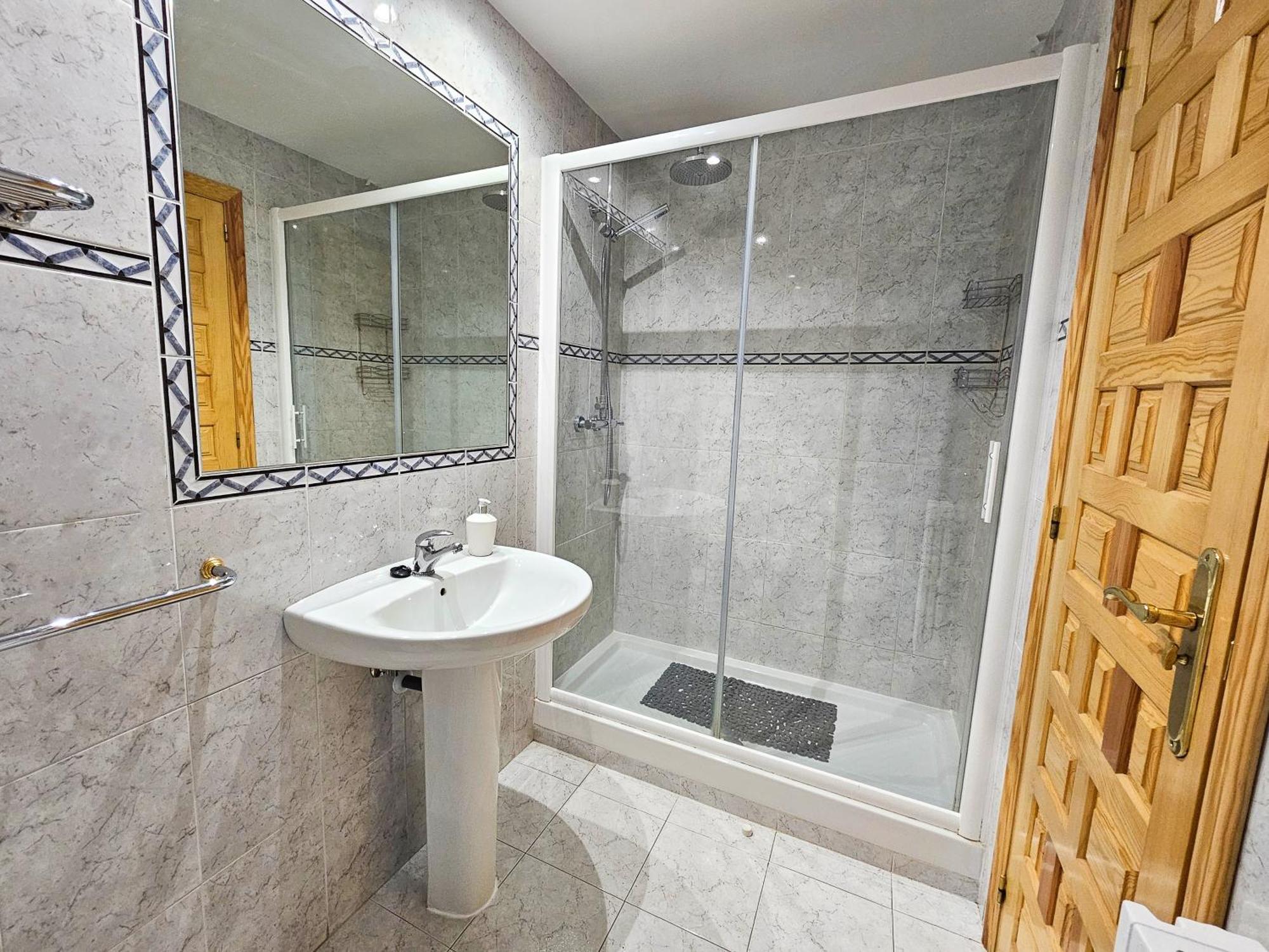 Apartamentos Gavin Biescas 3000 מראה חיצוני תמונה