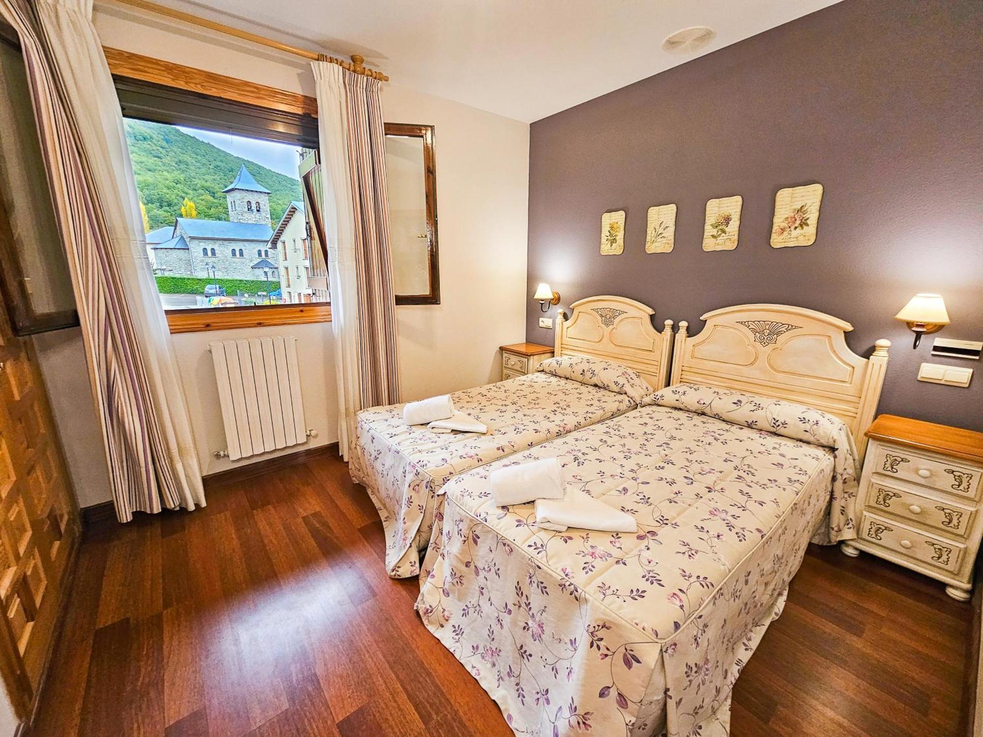 Apartamentos Gavin Biescas 3000 מראה חיצוני תמונה